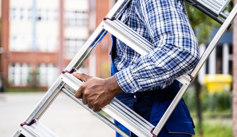 How Do You Choose Safety Step Ladders For Seniors