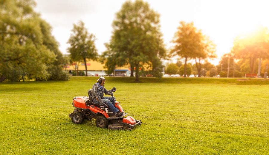 Best Riding Lawn Mower for 2 Acres